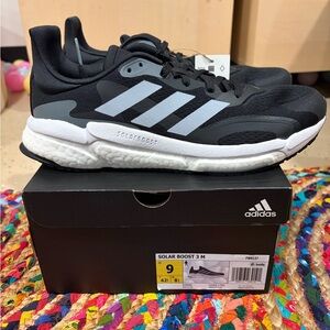 NEW IN BOX Adidas Solarboost 3 Men's Running Shoes - Black & White